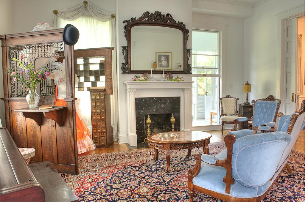 The Jackie O' House Bed And Breakfast Columbus Exterior photo
